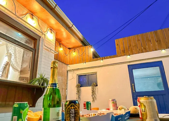 Yunseul- Garden House In The City With Korean Beauty